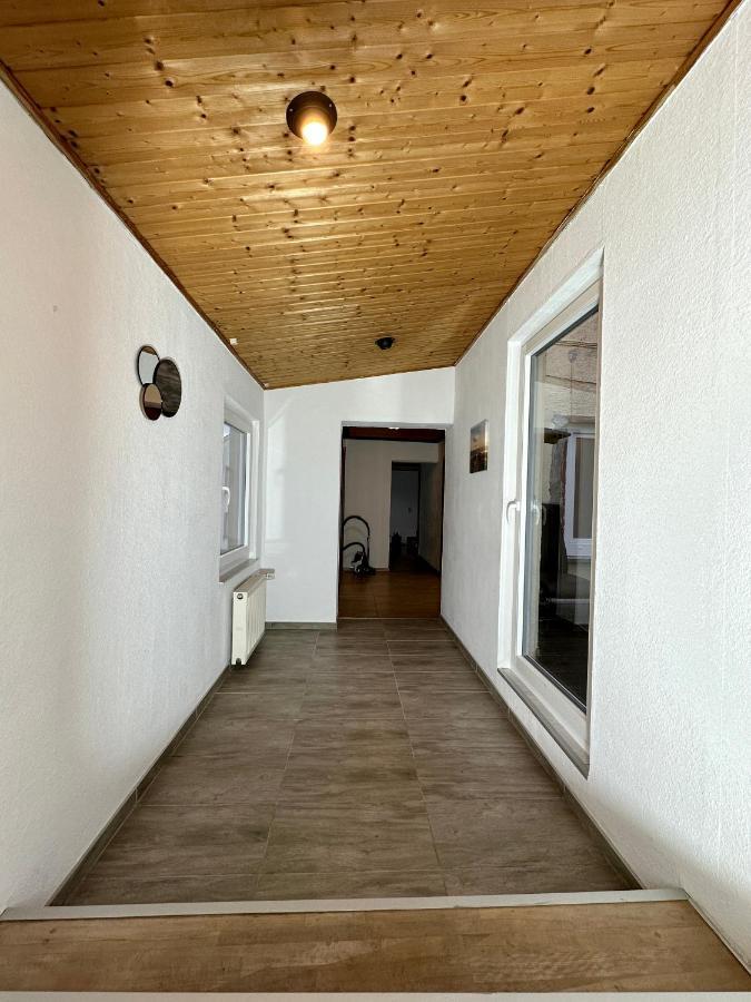 Ferienwohnung Apolo Munstermaifeld Ngoại thất bức ảnh