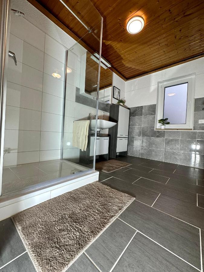 Ferienwohnung Apolo Munstermaifeld Ngoại thất bức ảnh